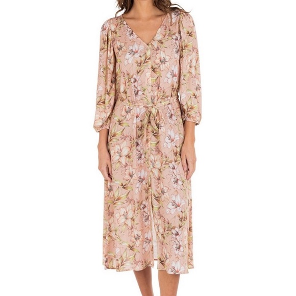Hurley Dresses & Skirts - Hurley Lily Floral 3/4 Sleeve Midi Dress